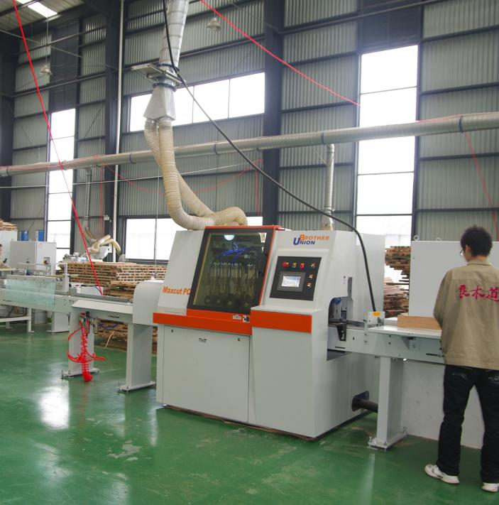 തടി വാതിൽ & ജനൽ പ്രൊഫൈലുകളുടെ പ്രോസസ്സിംഗ് ഫ്ലോ-1 (4)